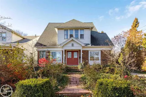 795 St Clair, Grosse Pointe, MI 48230 photo 3