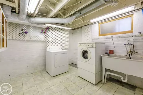 795 St Clair, Grosse Pointe, MI 48230 photo 30