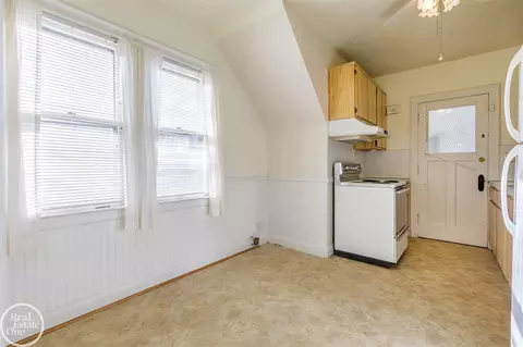 795 St Clair, Grosse Pointe, MI 48230 photo 22