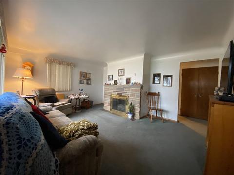1198 Howard St, Mount Morris, MI 48458 photo 4