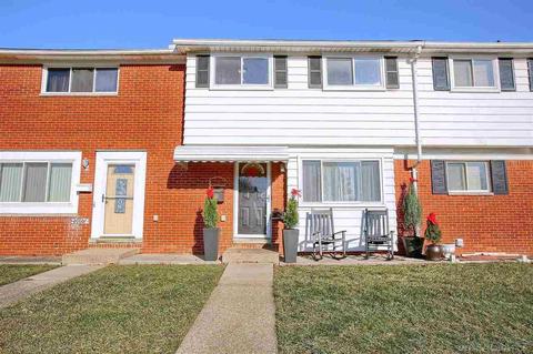 20011 Abrahm, Clinton Township, MI 48035