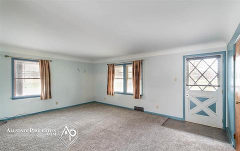 10085 E Lippincott Blvd, Davison, MI 48423 photo 2
