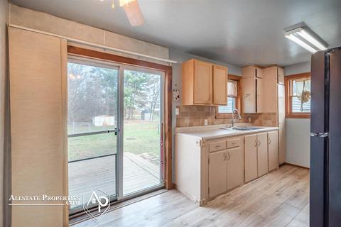 10085 E Lippincott Blvd, Davison, MI 48423 photo 4