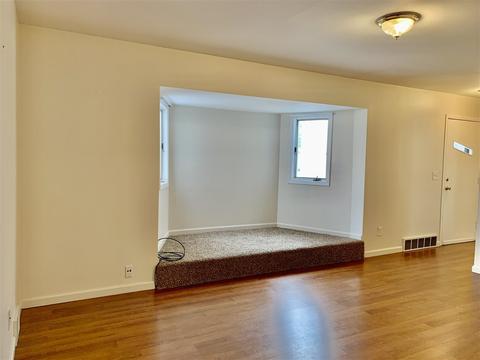 1401 Jay, Midland, MI 48640 photo 4