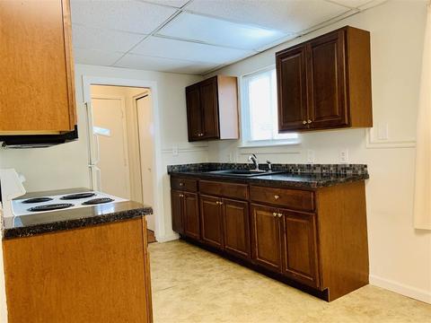 1401 Jay, Midland, MI 48640 photo 3