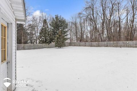 426 Wild Oak Ln, Perry, MI 48872 photo 39