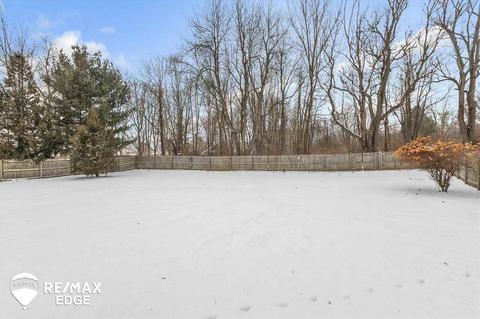426 Wild Oak Ln, Perry, MI 48872 photo 42