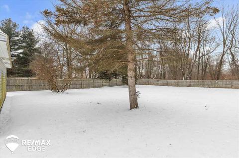 426 Wild Oak Ln, Perry, MI 48872 photo 41