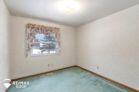 426 Wild Oak Ln, Perry, MI 48872 photo 15