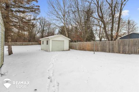 426 Wild Oak Ln, Perry, MI 48872 photo 40