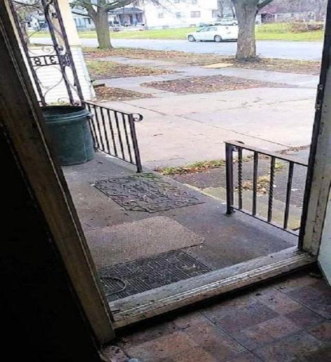 318 E Myrtle Ave, Flint, MI 48505 photo 6