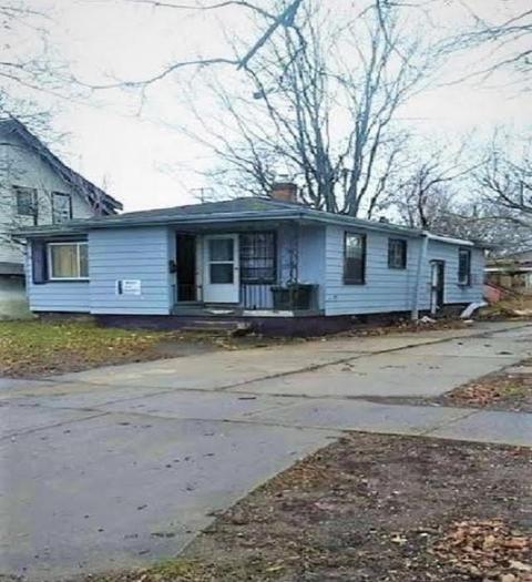 318 E Myrtle Ave, Flint, MI 48505 photo 2