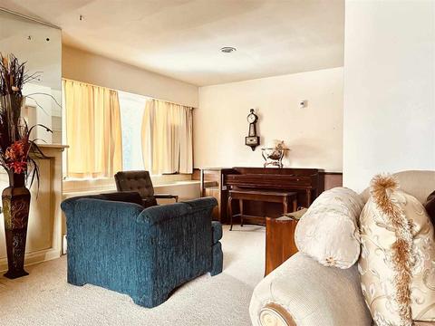 1102 Blair, Flint, MI 48504 photo 8