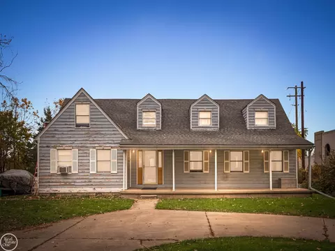11025 16 12 Mile, Sterling Heights, MI 48312