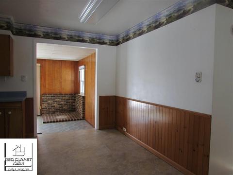 8282 E Coldwater Rd, Davison, MI 48423 photo 7