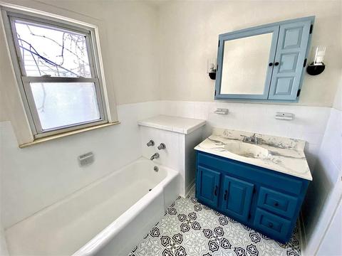 610 Burroughs Ave, Flint, MI 48507 photo 12
