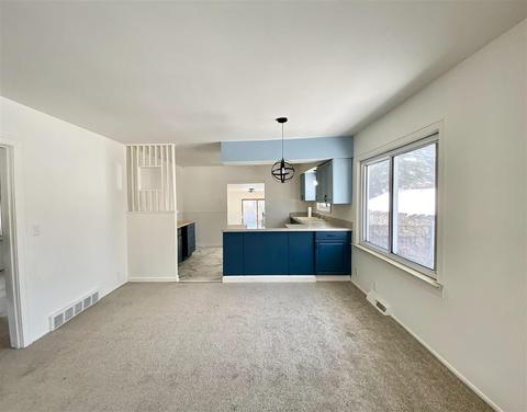 610 Burroughs Ave, Flint, MI 48507 photo 2