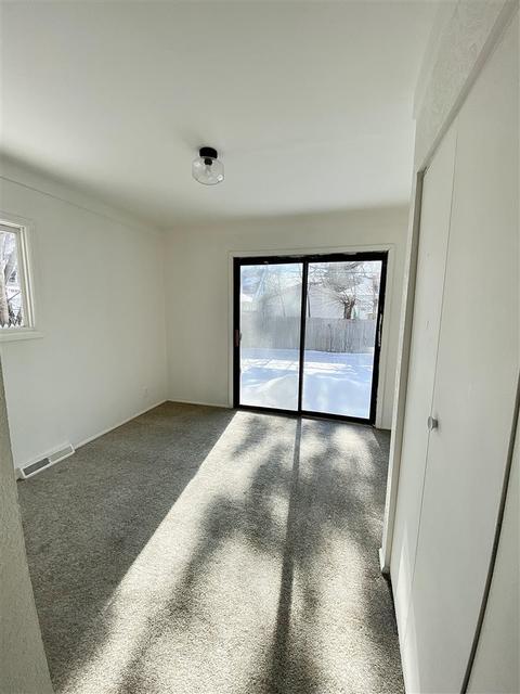 610 Burroughs Ave, Flint, MI 48507 photo 18
