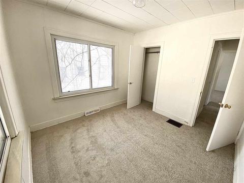 610 Burroughs Ave, Flint, MI 48507 photo 15