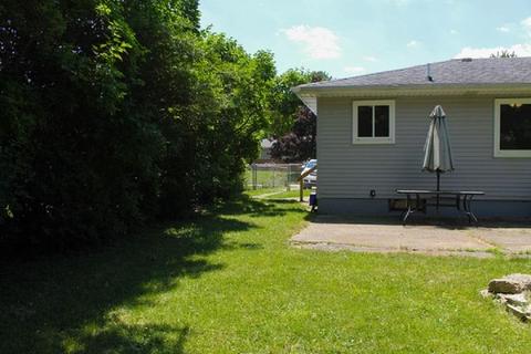 201 E Perry St, Durand, MI 48429 photo 7