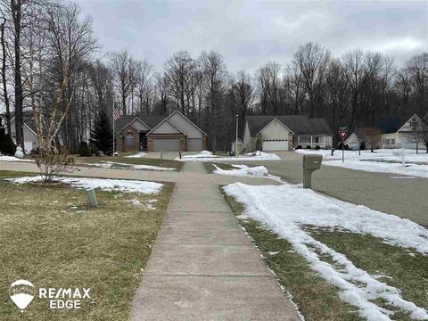 9123 Pembrook Dr, Davison, MI 48423 photo 43
