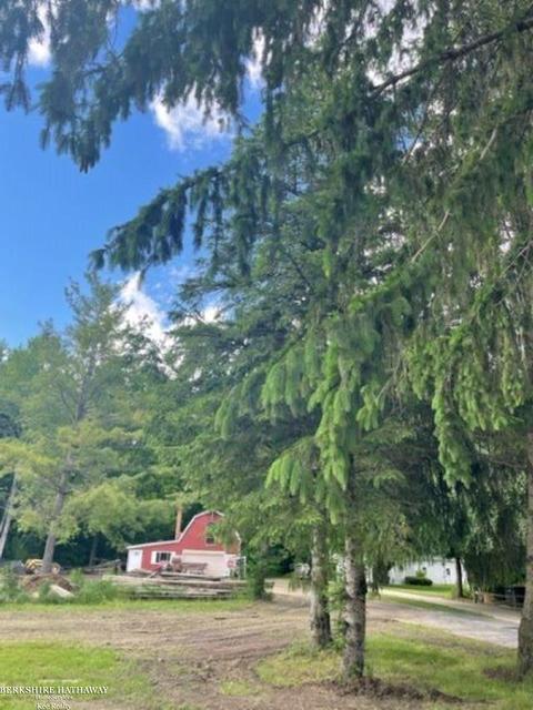 24575 Armada Ridge Rd, Armada, MI 48005 photo 4