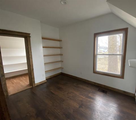 429 E Howard, Owosso, MI 48867 photo 7