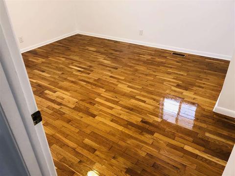 1020 Springview, Flushing, MI 48433 photo 4