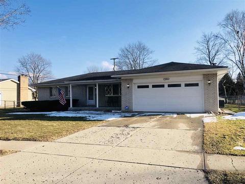 1020 Springview, Flushing, MI 48433 photo 2