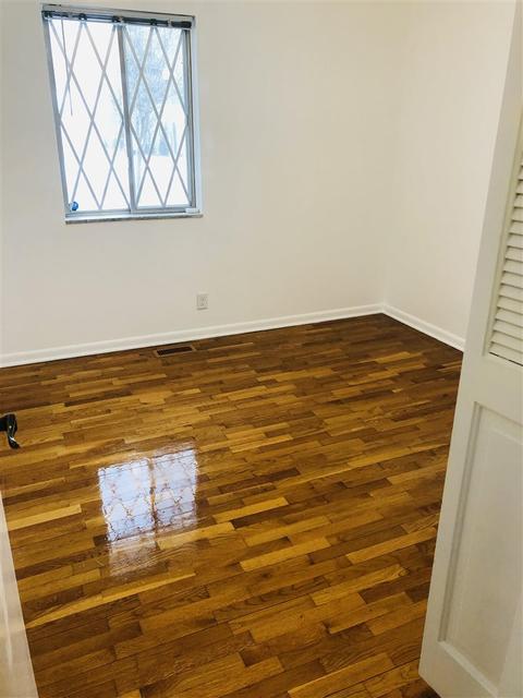 1020 Springview, Flushing, MI 48433 photo 3