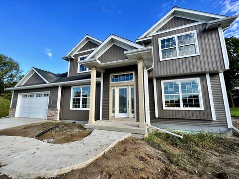 11696 Eagle Forest Dr, Freeland, MI 48623 photo 1