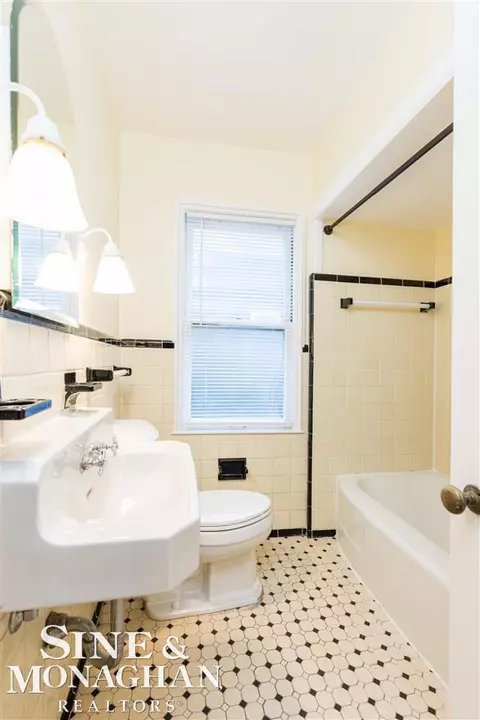853 Neff, Grosse Pointe, MI 48230 photo 14