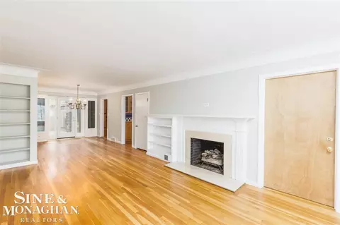 853 Neff, Grosse Pointe, MI 48230 photo 4