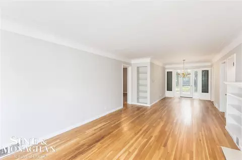 853 Neff, Grosse Pointe, MI 48230 photo 5