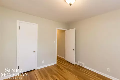 853 Neff, Grosse Pointe, MI 48230 photo 12