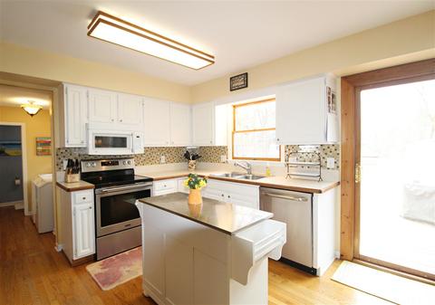 9110 Buffalo Ct, Flushing, MI 48433 photo 7