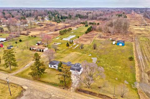 2414 E Willard Rd, Clio, MI 48420 photo 3