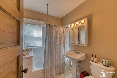 309 Monroe, Carleton, MI 48117 photo 7