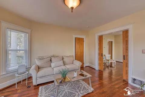 309 Monroe, Carleton, MI 48117 photo 5