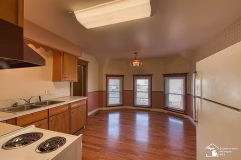 309 Monroe, Carleton, MI 48117 photo 11