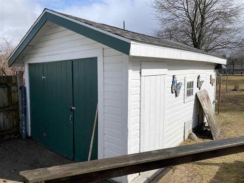 220 Grout, Gladwin, MI 48624 photo 14