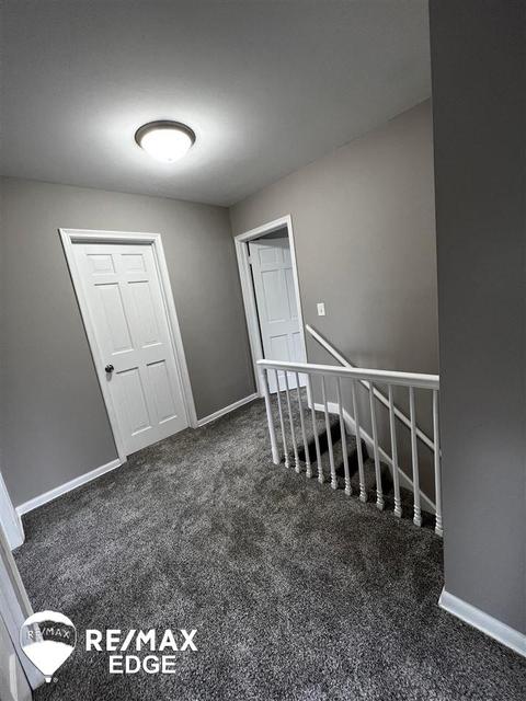 1393 Williamsburg, Flint, MI 48507 photo 11