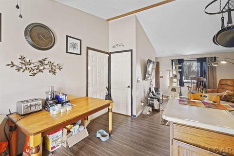 1866 Dawson Dr, Adrian, MI 49221 photo 9