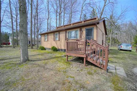 1866 Dawson Dr, Adrian, MI 49221 photo 3