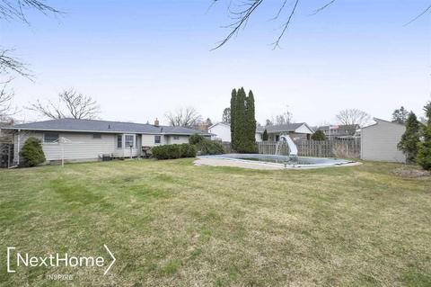605 Cherrywood, Flushing, MI 48433 photo 2