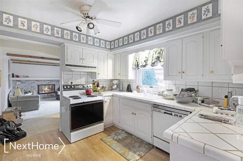 605 Cherrywood, Flushing, MI 48433 photo 6