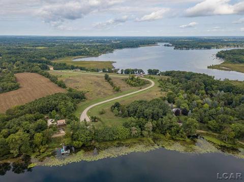 106 Bloomfield UNIT 3, Brooklyn, MI 49230