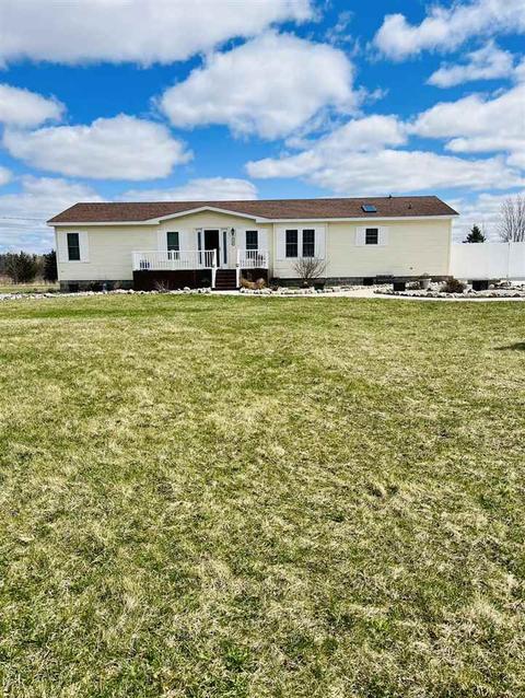1117 S Morrish Rd, Clayton, MI 48532 photo 1