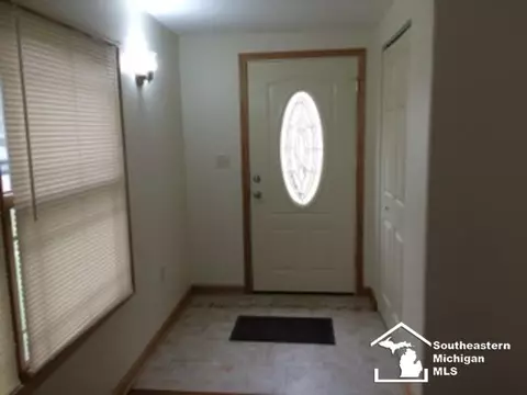 14734 Chamberlain, Flat Rock, MI 48134 photo 9