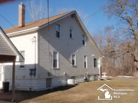 14734 Chamberlain, Flat Rock, MI 48134 photo 4
